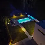 Amazing House On The * Marinhas (Braga)