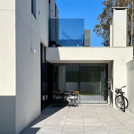 Amazing House On The בית נופש *