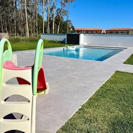 Amazing House On The Ferienhaus Marinhas (Braga)