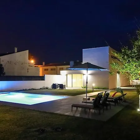 Ferienhaus Amazing House On The Marinhas (Braga)