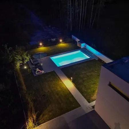 Amazing House On The * Marinhas (Braga)