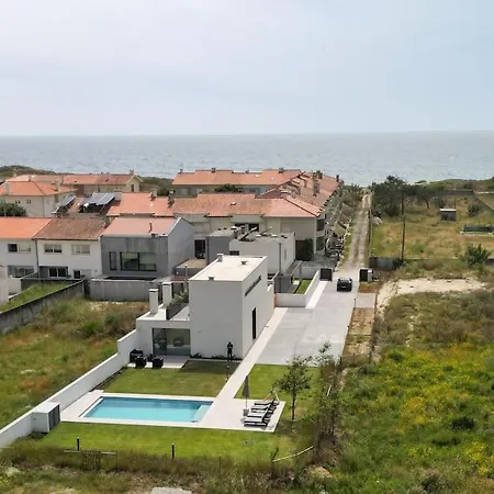 Amazing House On The * Marinhas (Braga)