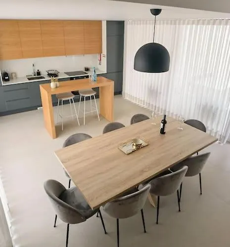 Amazing House On The Marinhas (Braga)