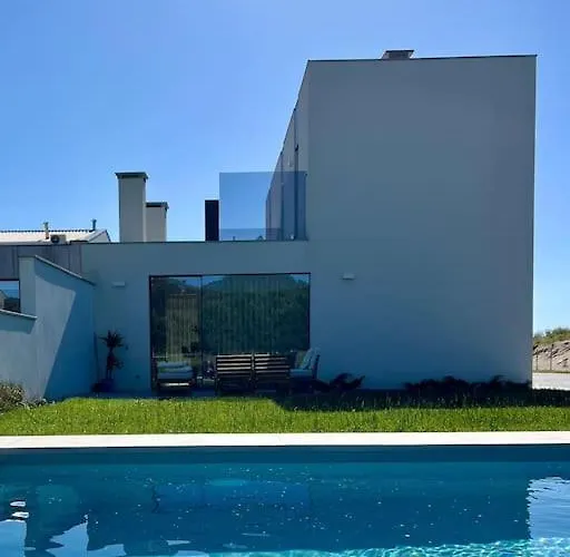 Amazing House On The Marinhas (Braga)